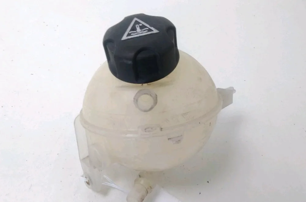 Vase expansion Peugeot PARTNER TEPEE 1.6 bluehdi 100 (2014) occasion
