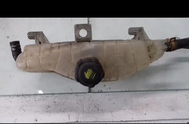 Vase expansion RENAULT CLIO 2011 occasion