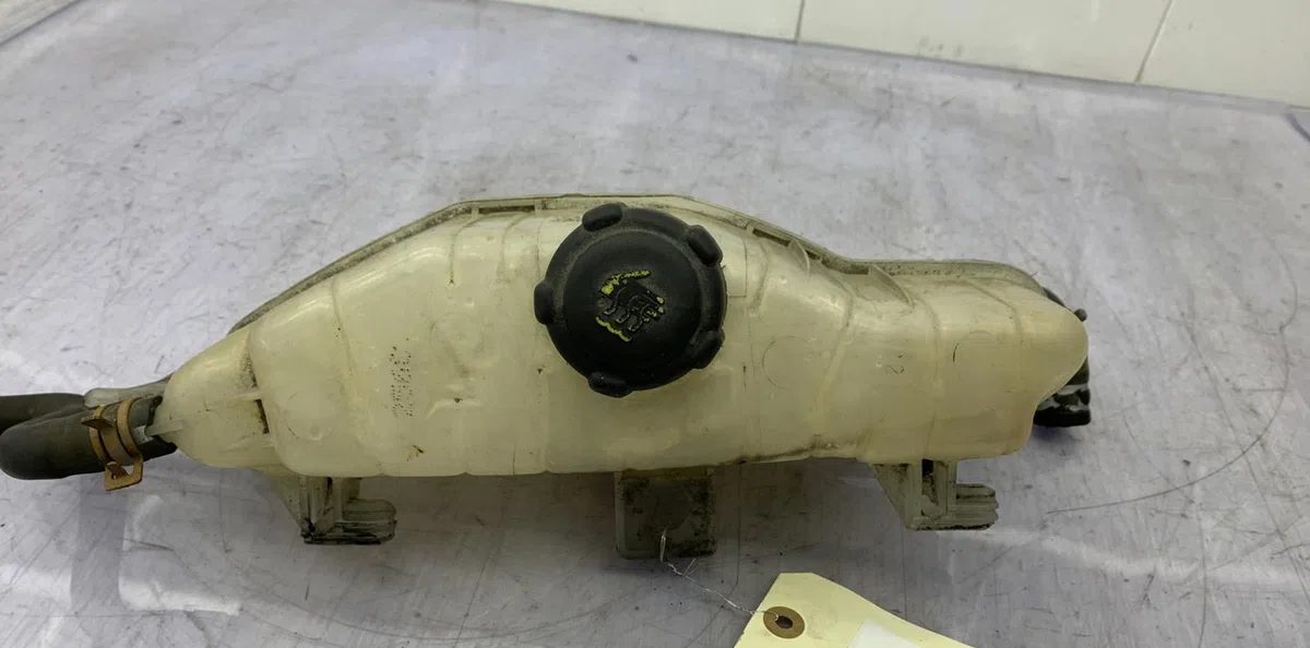 Vase expansion RENAULT CLIO 3 PHASE 1 occasion