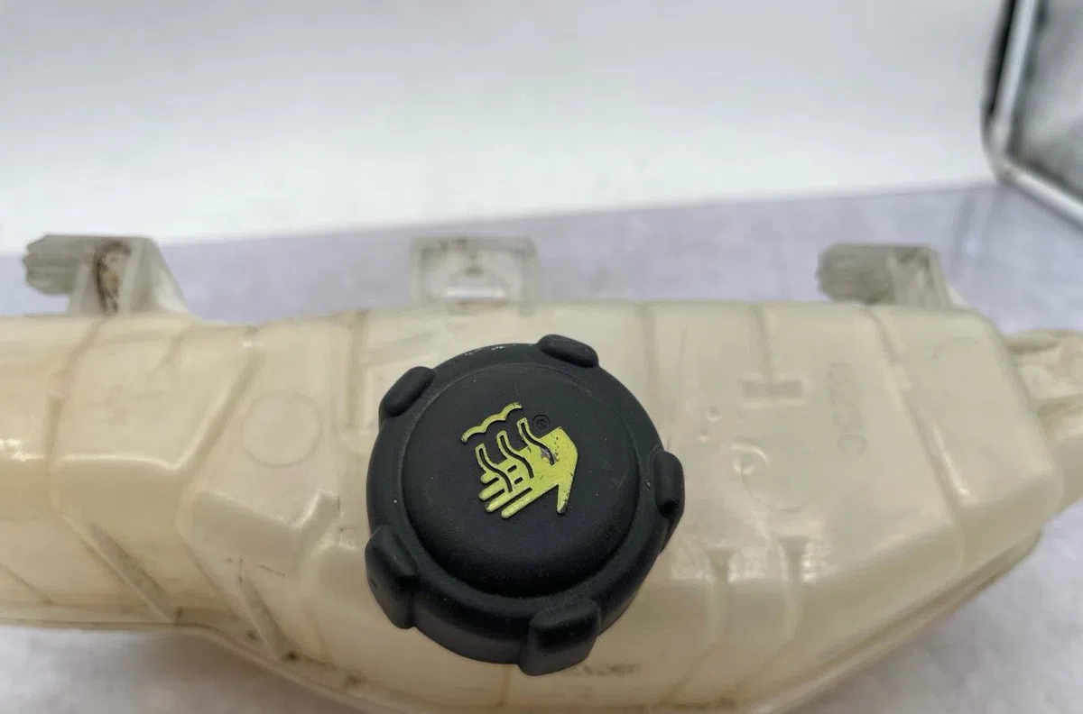 Vase expansion RENAULT CLIO 3 PHASE 2 occasion
