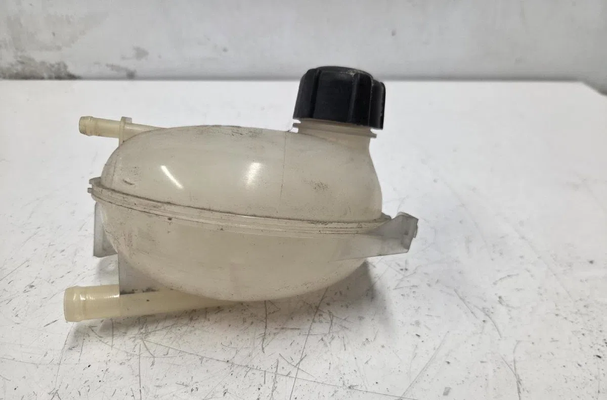 Vase expansion RENAULT CLIO 4 PHASE 1 occasion