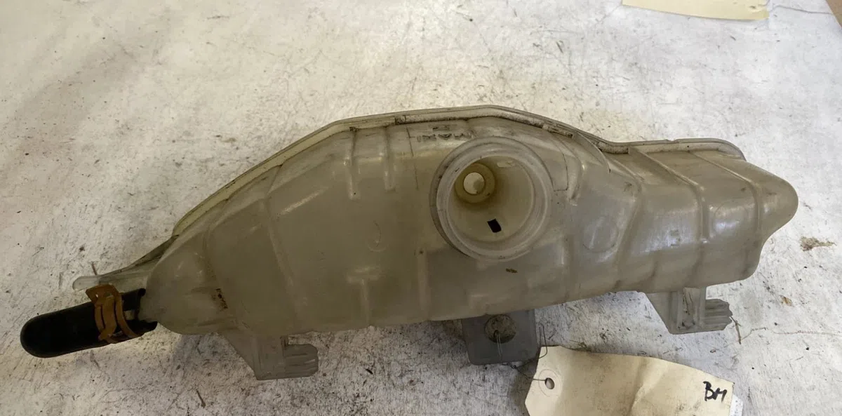 Vase expansion Renault CLIO III (BR0-1, CR0-1) 1.4 16v (2005-2012) occasion