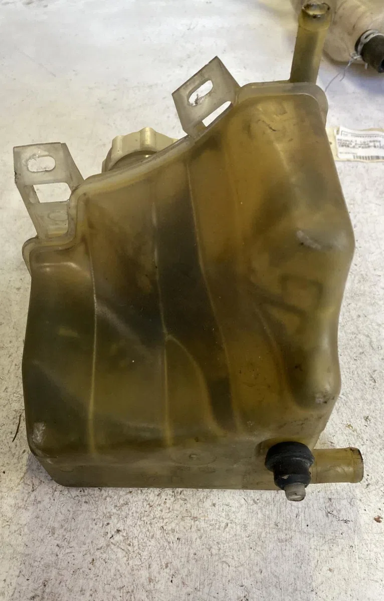 Vase expansion Renault LAGUNA I (B56_, 556_) 1.8 (b56s-t-0) (1995-2001) occasion