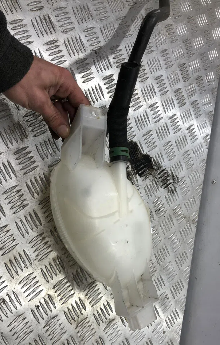Vase expansion RENAULT MASTER 3 PHASE 3 occasion