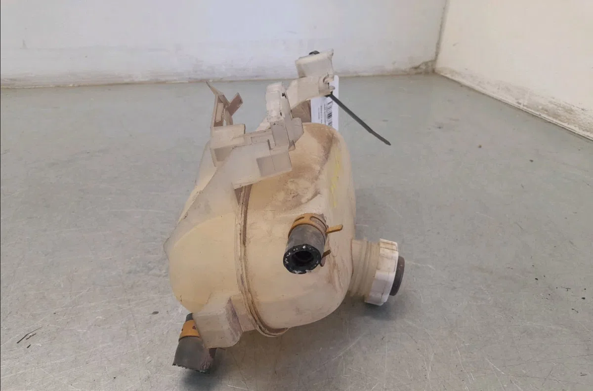 Vase expansion Renault MASTER II Camion plate-forme-Châssis (ED-HD-UD) 3.0 dci 140 (ed0s, ud0s) (2003) occasion