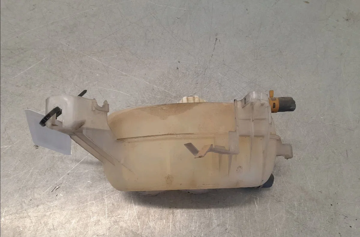 Vase expansion Renault MASTER II Camion plate-forme-Châssis (ED-HD-UD) 3.0 dci 140 (ed0s, ud0s) (2003) occasion