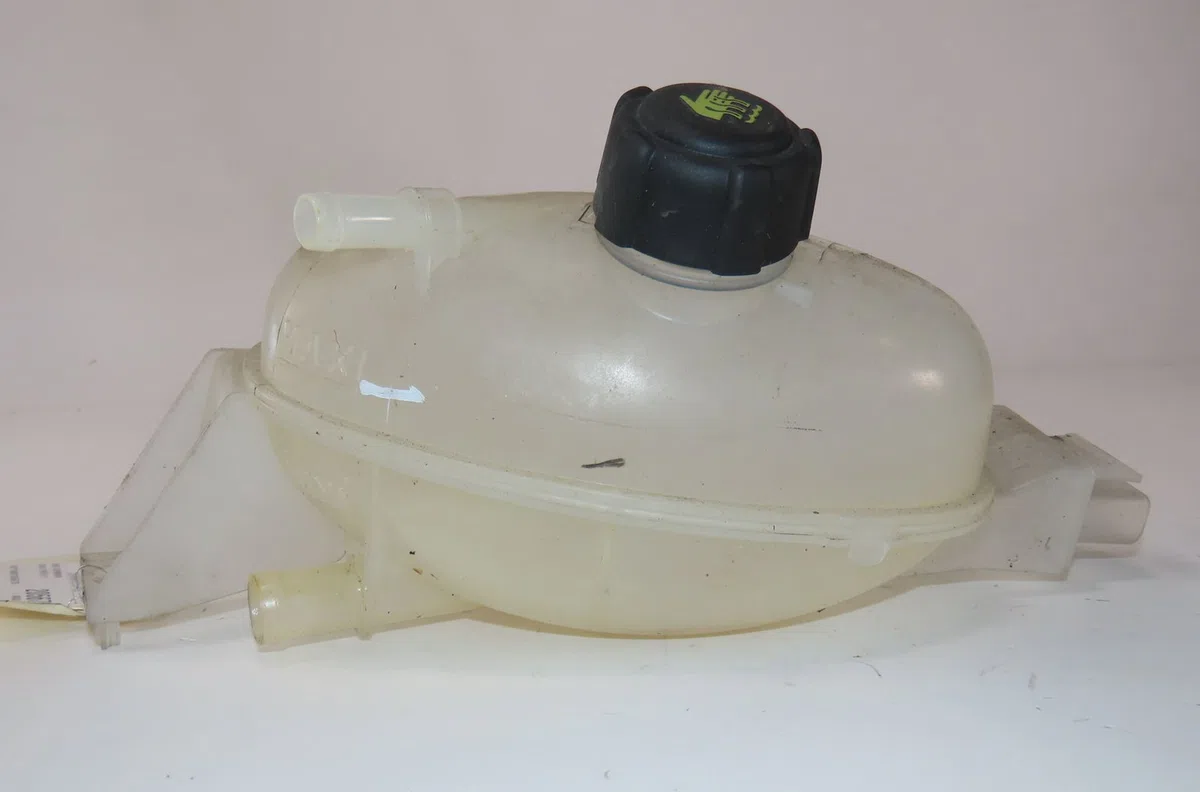 Vase expansion Renault MASTER III Camionnette (FV) 2.3 dci 145 fwd (fv0e, fv0f, fv0h, fv02, fv0m, fv0s,... (2010) occasi