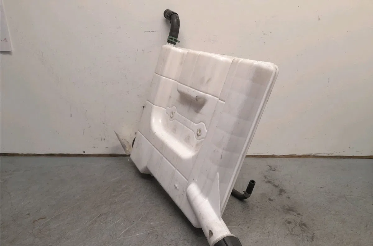 Vase expansion RENAULT MAXITY occasion