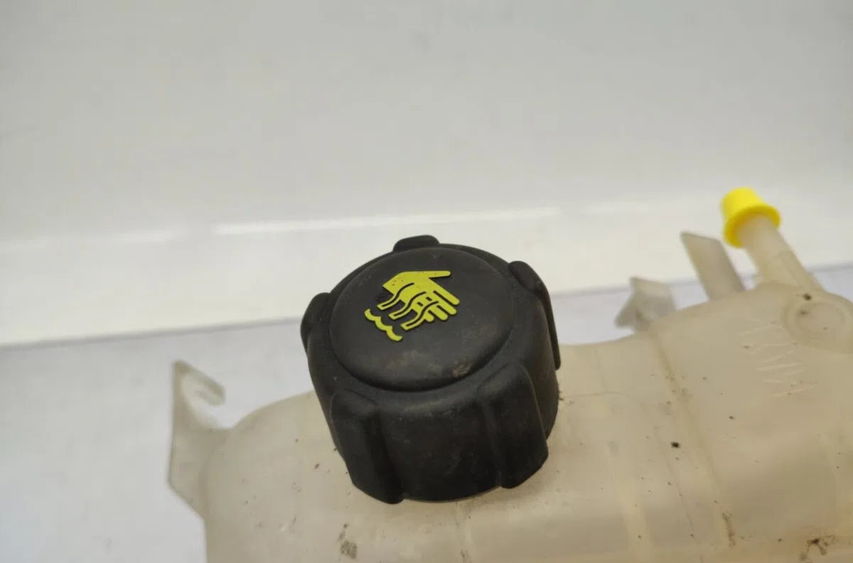 Vase expansion RENAULT MEGANE 3 PHASE 2 BREAK occasion