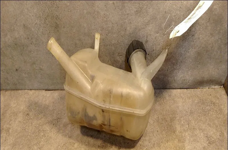 Vase expansion Renault MEGANE II (BM0-1_, CM0-1_) 1.5 dci (bm0f, bm0t, bm2b, cm0f, cm0t) (2002-2008) 5 portes occasion