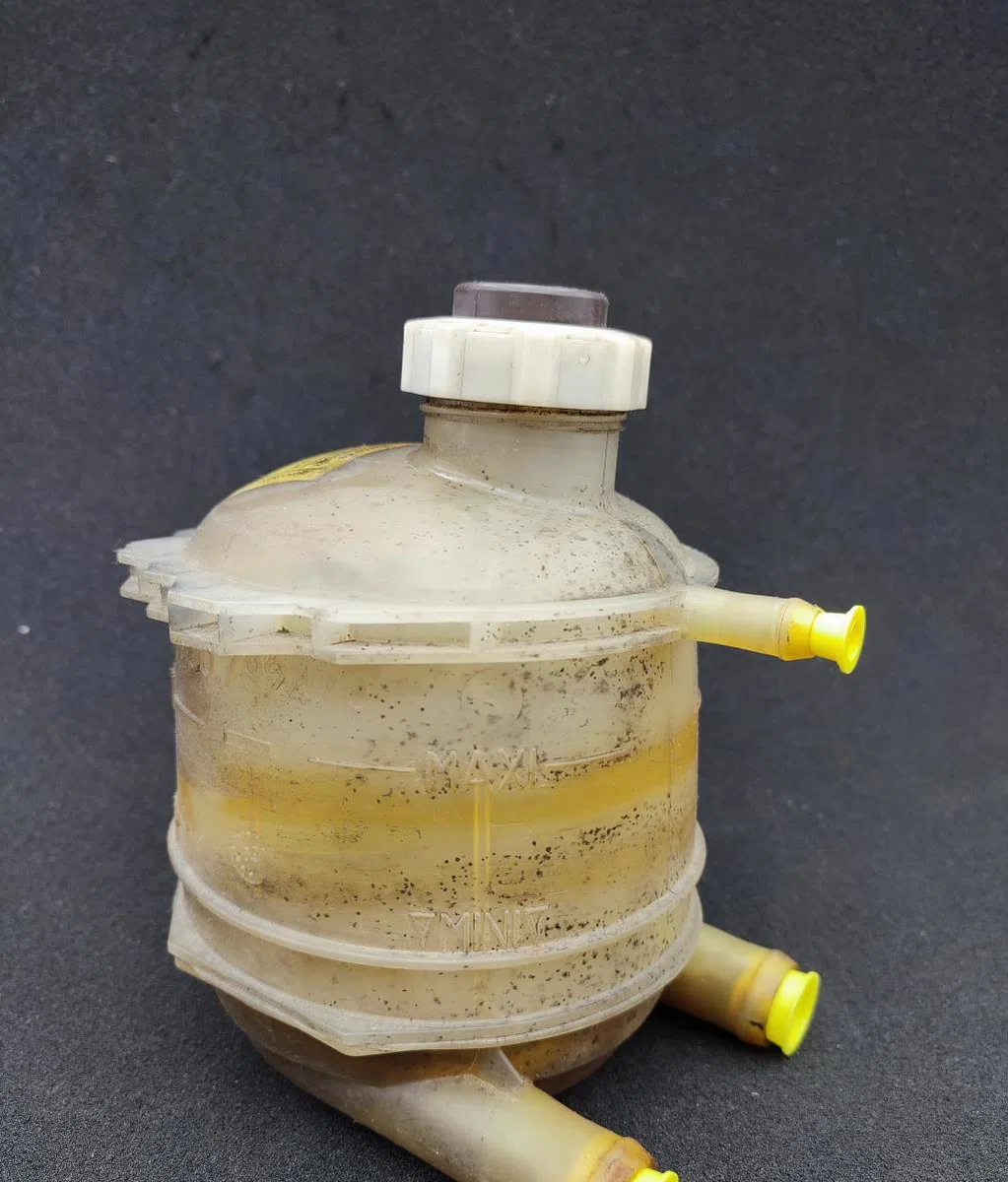 Vase expansion RENAULT R21 PHASE 2 occasion