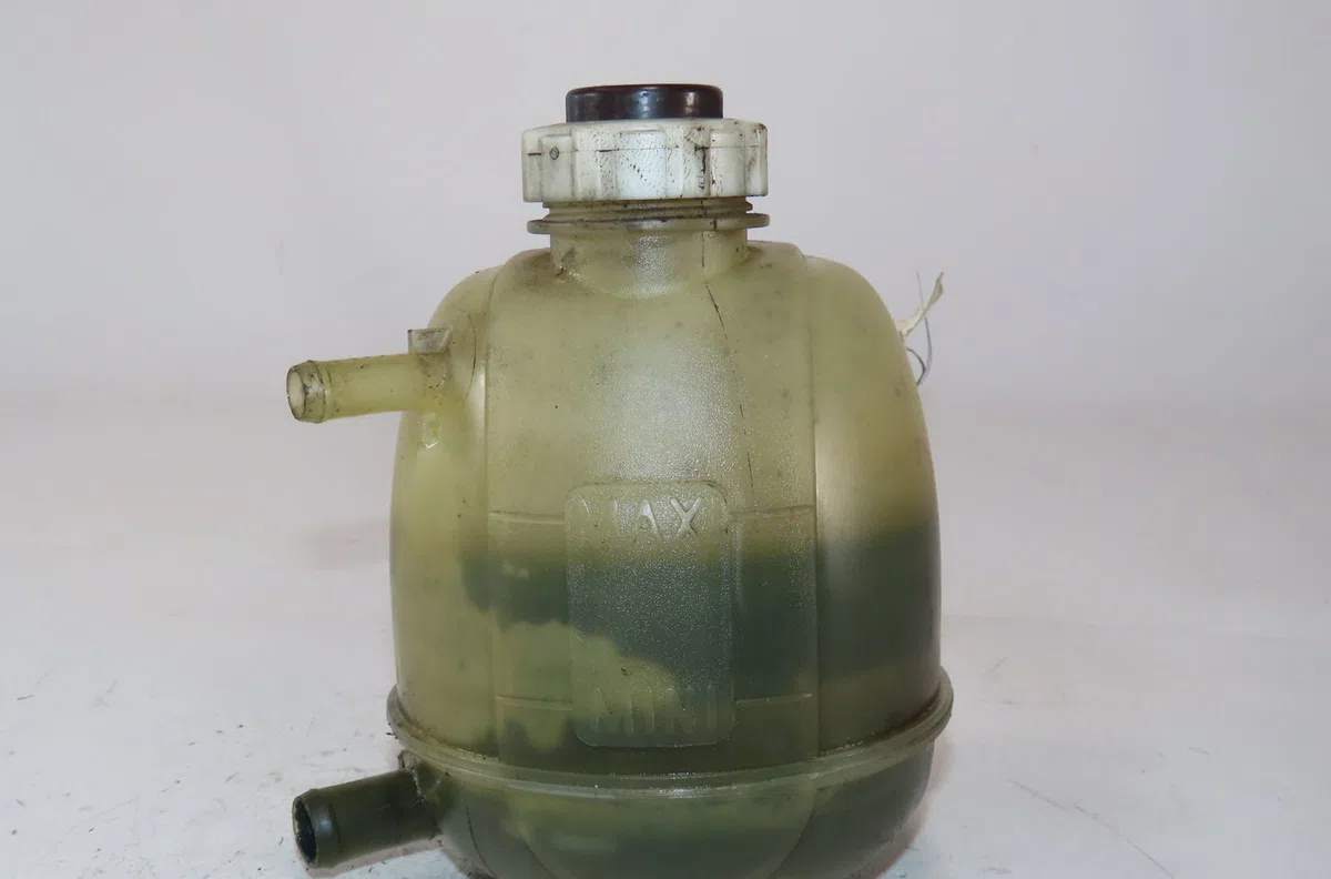 Vase expansion Renault SCÉNIC I Monospace (JA0-1_, FA0_) 1.4 16v (ja0d, ja1h, ja0w, ja10) (1999-2003) occasion