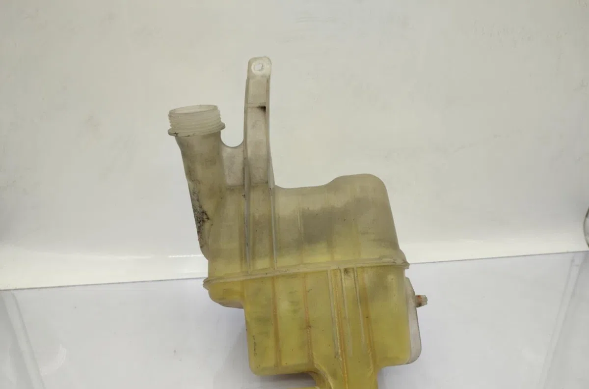 Vase expansion RENAULT VEL SATIS PHASE 1 occasion