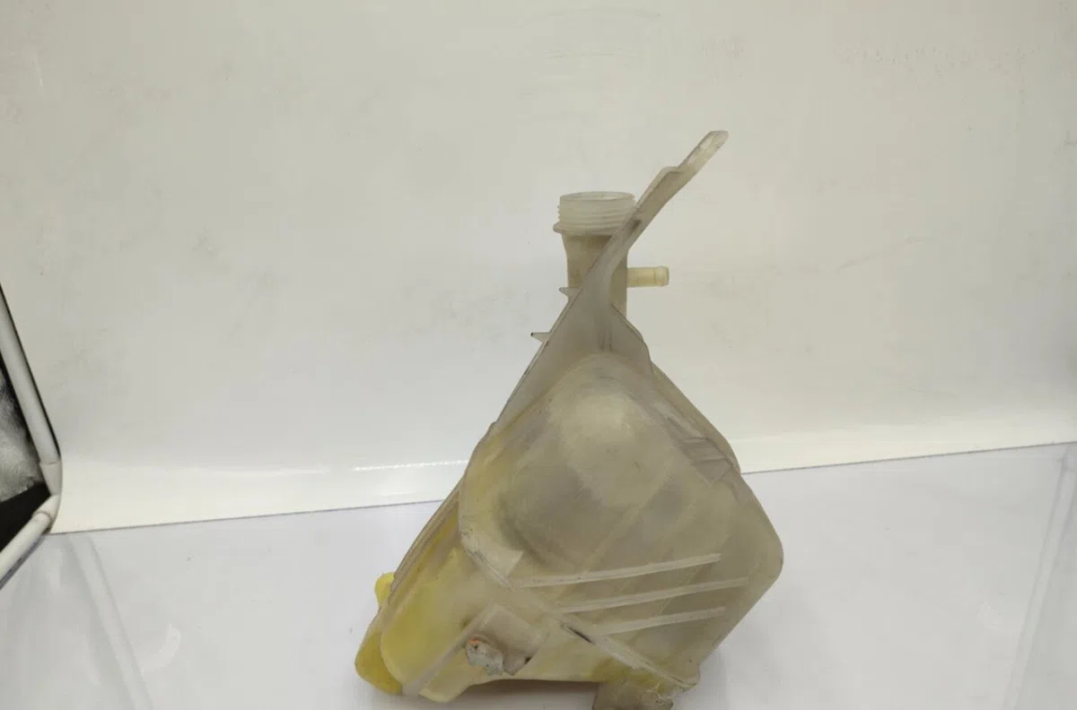 Vase expansion RENAULT VEL SATIS PHASE 1 occasion