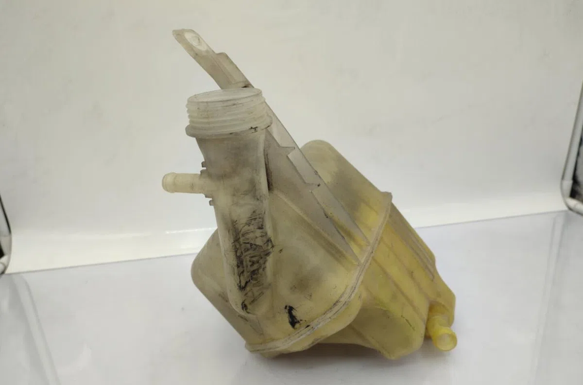 Vase expansion RENAULT VEL SATIS PHASE 1 occasion