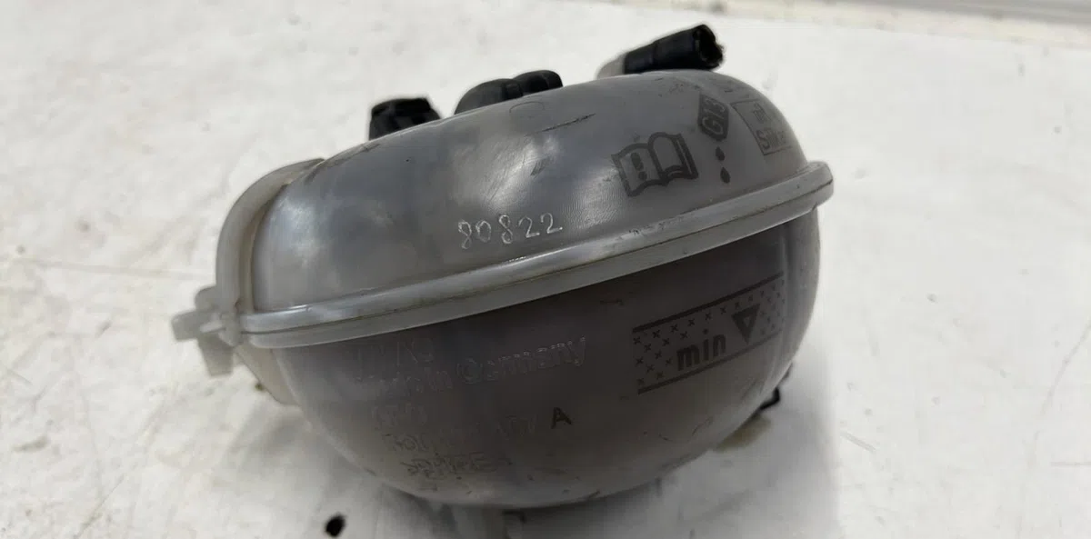 Vase expansion VOLKSWAGEN GOLF SPORTSVAN PHASE 1 occasion