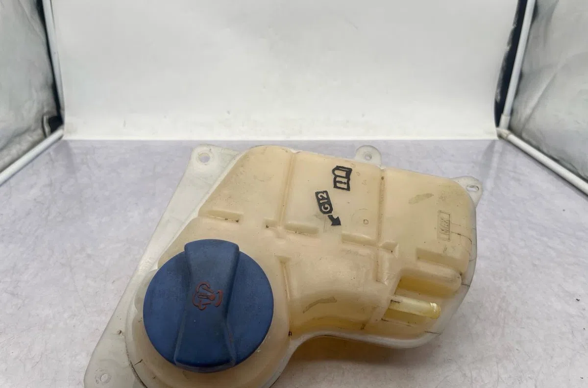 Vase expansion VOLKSWAGEN PASSAT 4 PHASE 2 occasion