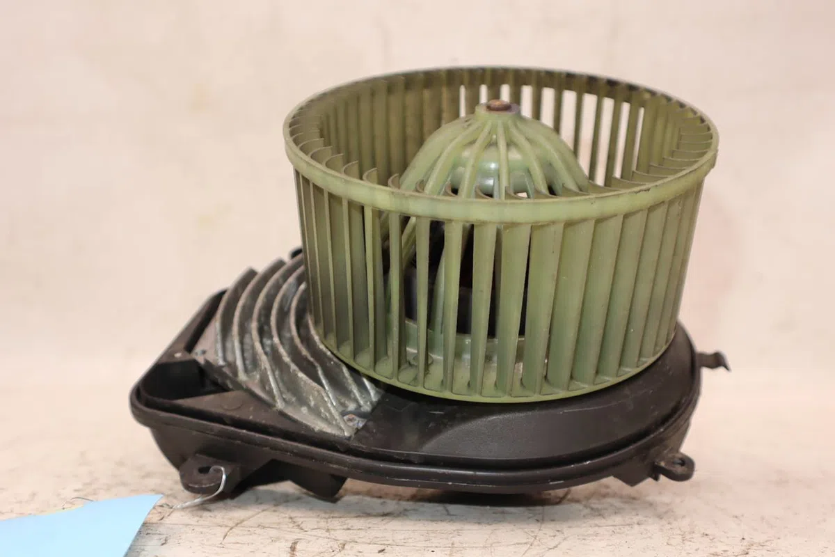 Ventilateur de chauffage Audi A4 B5 Avant (8D5) 1.9 tdi (1996-2001) occasion
