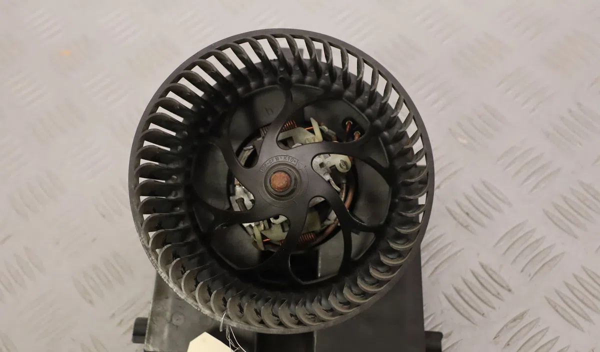 Ventilateur de chauffage Audi TT (8N3) 1.8 t quattro (1998-2006) occasion