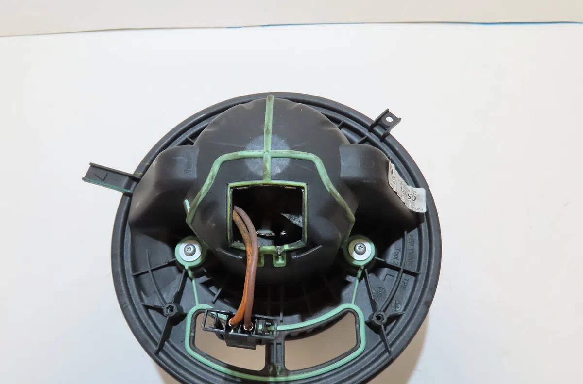 Ventilateur de chauffage Bmw 1 (E87) 118 d (2004-2007) occasion