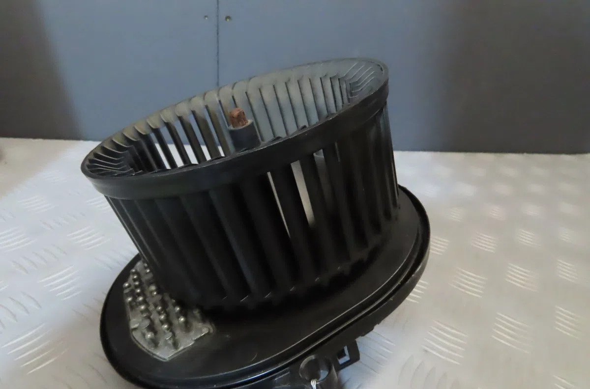 Ventilateur de chauffage BMW SERIE 1 2015 occasion