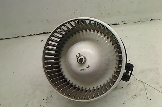 Ventilateur de chauffage Chevrolet CAPTIVA (C100, C140) 2.0 d 4wd (2006-2009) occasion