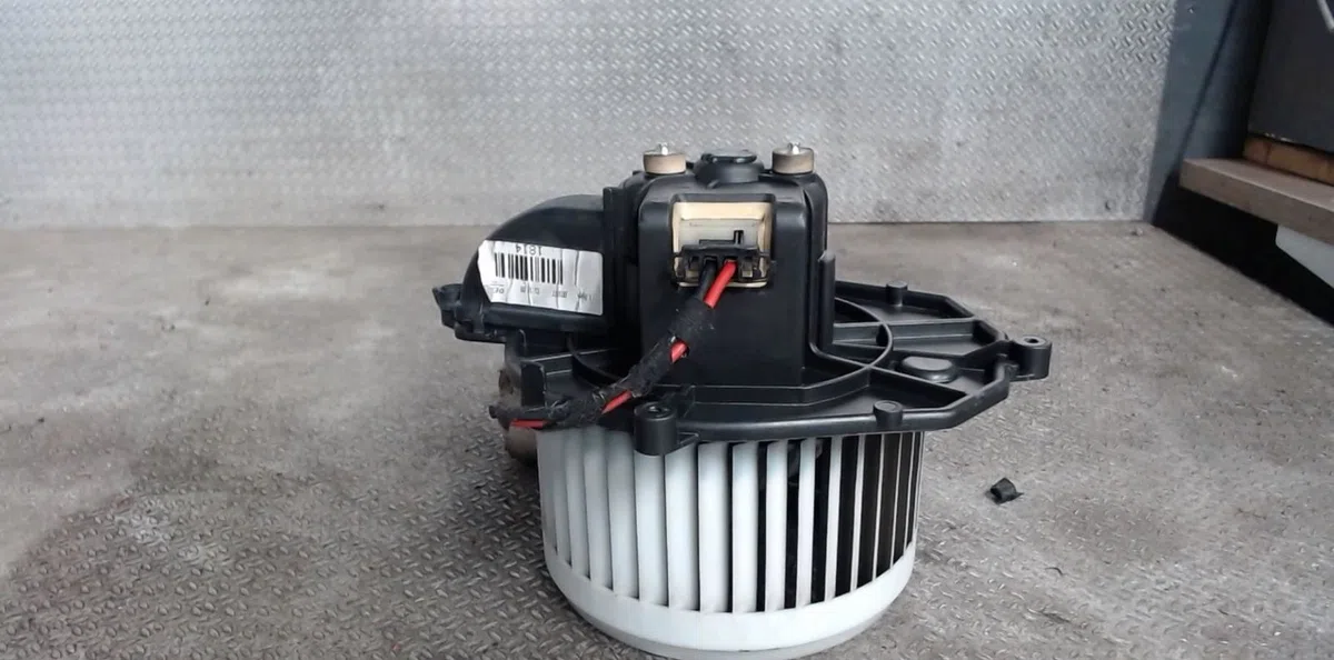 Ventilateur de chauffage Citroen BERLINGO Camionnette-Monospace (B9) 1.6 hdi 90 16v (2008) 3 portes occasion