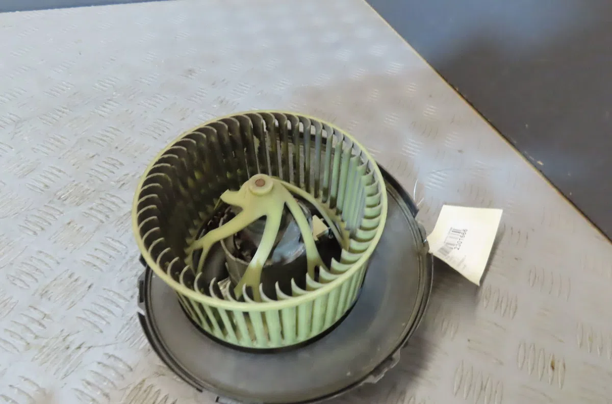 Ventilateur de chauffage CITROEN SAXO 2001 occasion