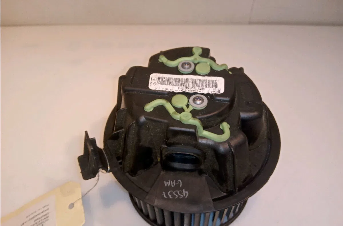 Ventilateur de chauffage Dacia SANDERO 1.4 mpi lpg (2009) occasion