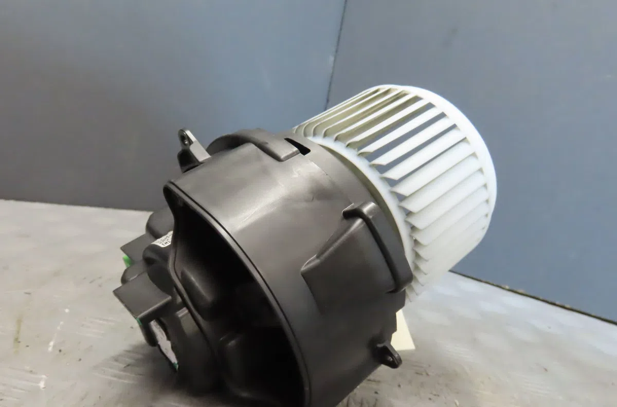 Ventilateur de chauffage DACIA SANDERO 2021 occasion
