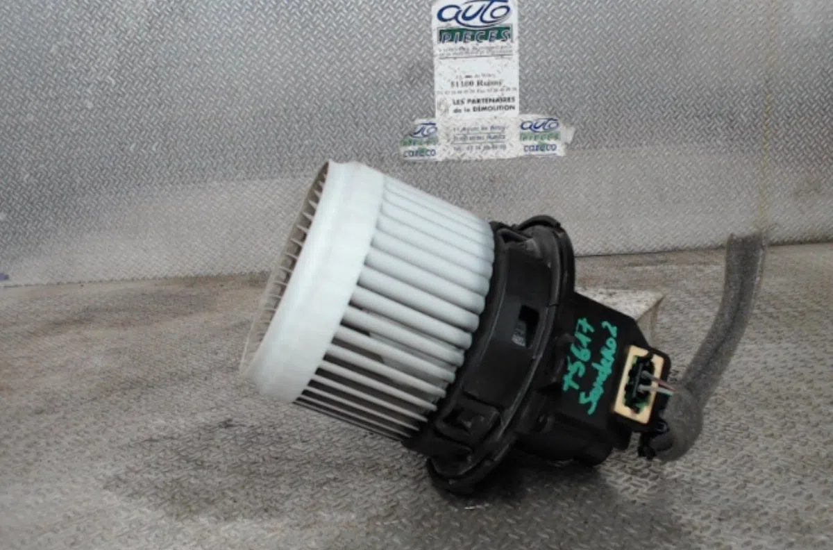 Ventilateur de chauffage Dacia SANDERO II 1.5 dci (2012) 5 portes occasion