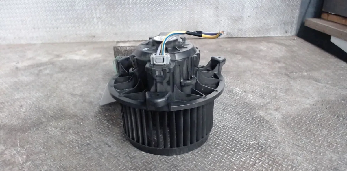 Ventilateur de chauffage FORD FIESTA 7  FIESTA 7 PHASE 1 occasion