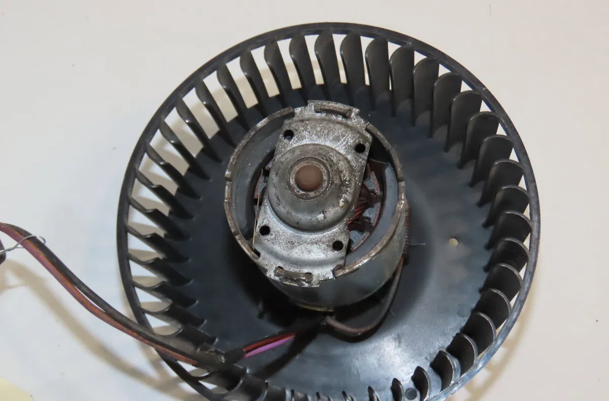 Ventilateur de chauffage Ford FIESTA IV (JA_, JB_) 1.8 d (1995-2000) occasion