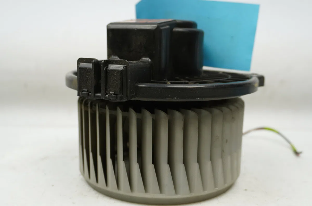 Ventilateur de chauffage ISUZU Serie N  3.0D 150ch occasion
