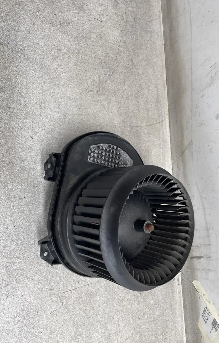Ventilateur de chauffage Mercedes-benz CLASSE A (W176) A 200 cdi (176.001) (2012-2014) occasion