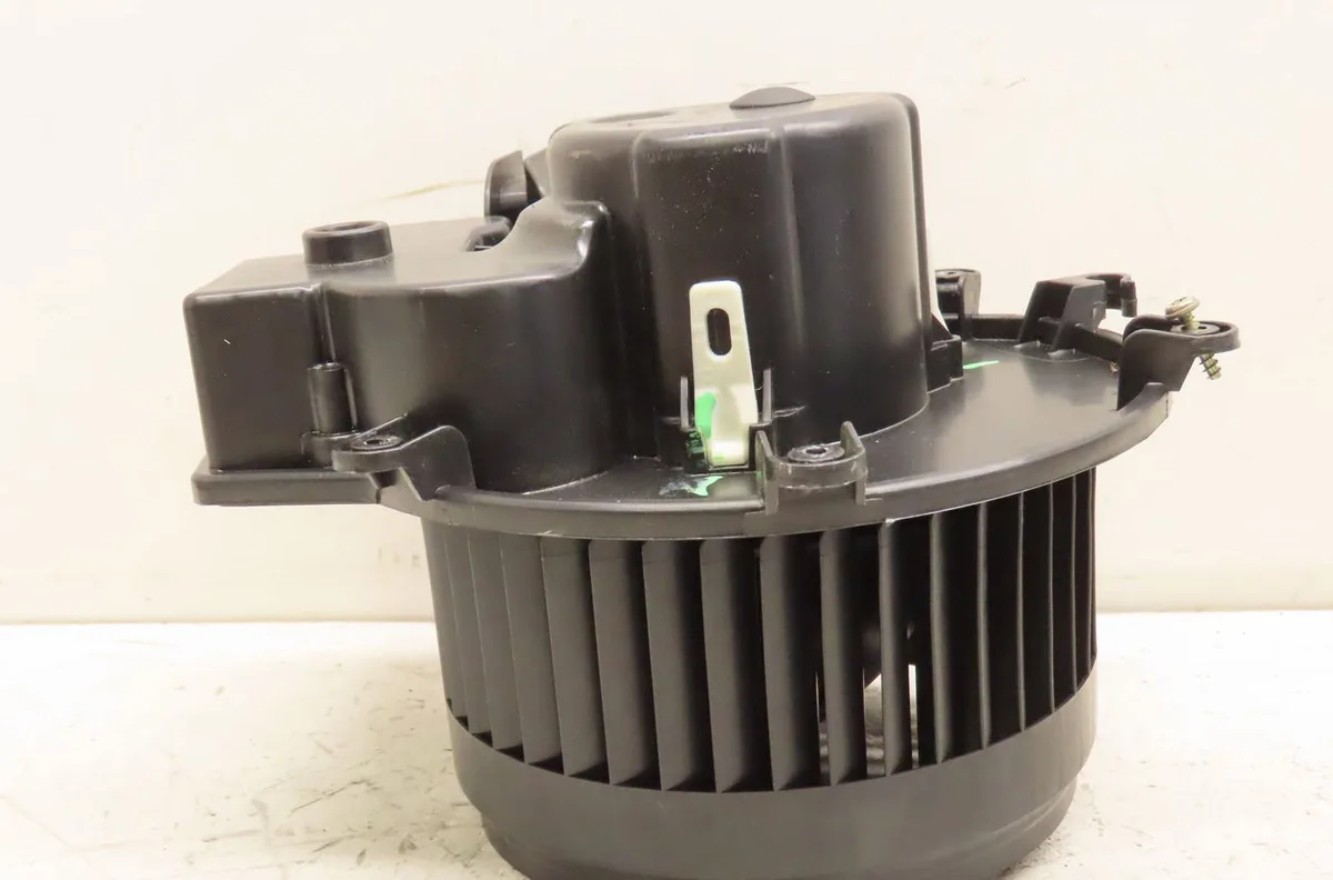 Ventilateur de chauffage Mercedes-benz CLASSE C Coupe Sport (CL203) C 200 cdi (203.707) (2003-2008) occasion