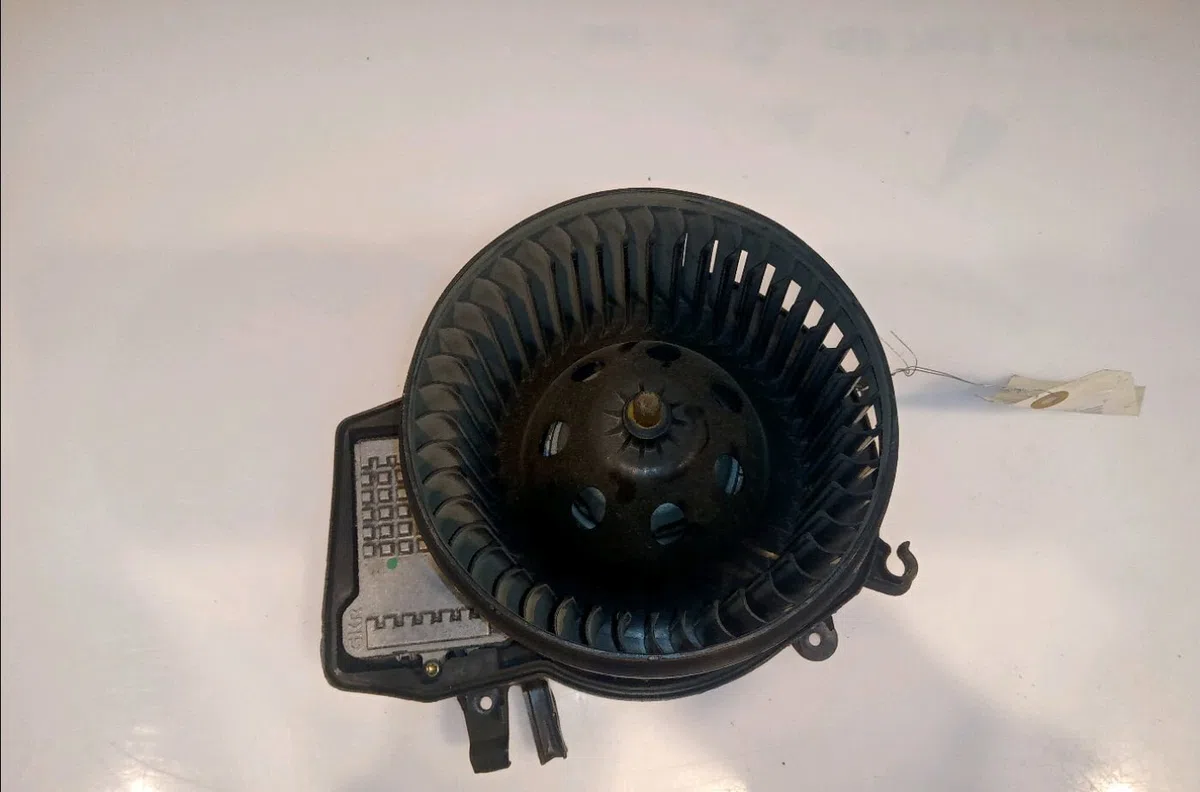 Ventilateur de chauffage Mercedes-benz CLASSE C Coupe Sport (CL203) C 220 cdi (203.708) (2004-2008) 3 portes occasion