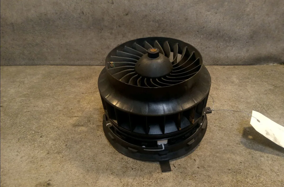 Ventilateur de chauffage Mercedes-benz CLASSE C (W205) C 180 (205.040, 205.140) (2014) occasion
