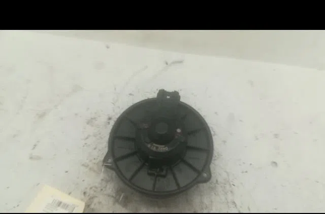 Ventilateur de chauffage MITSUBISHI COLT V 1998 occasion