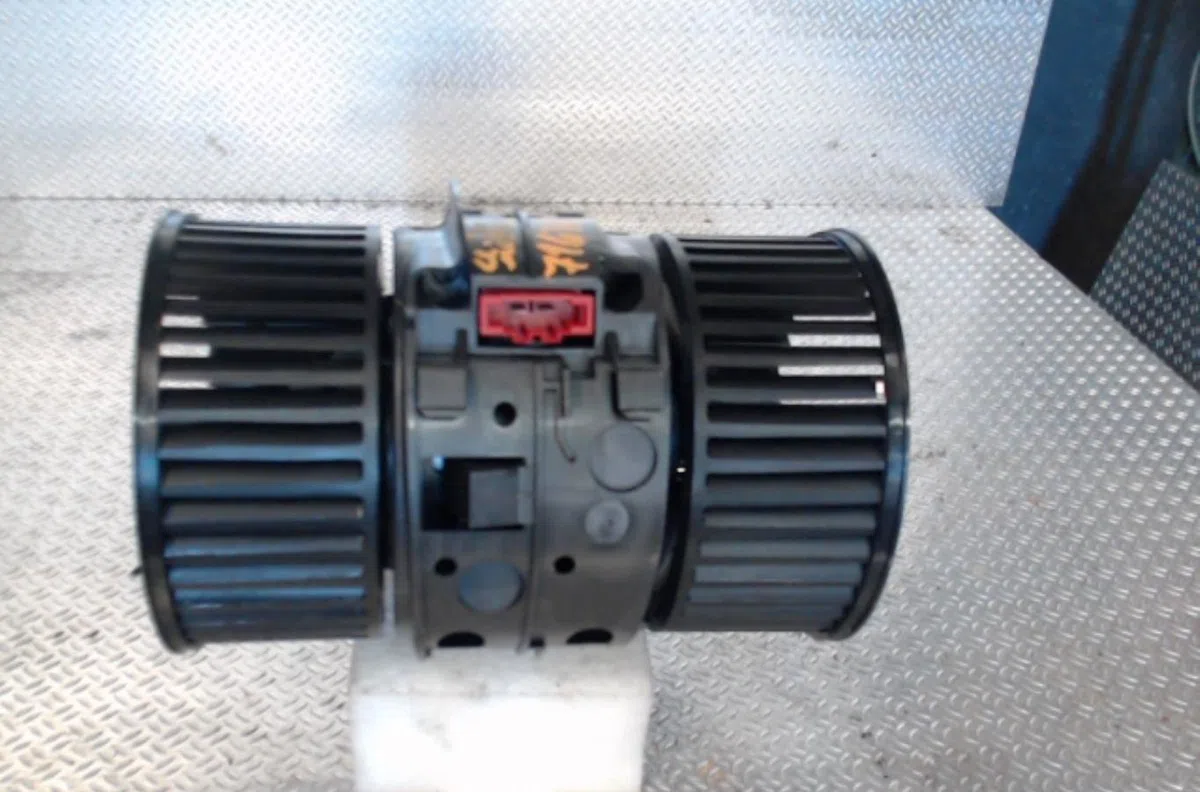 Ventilateur de chauffage NISSAN NV300  0 occasion
