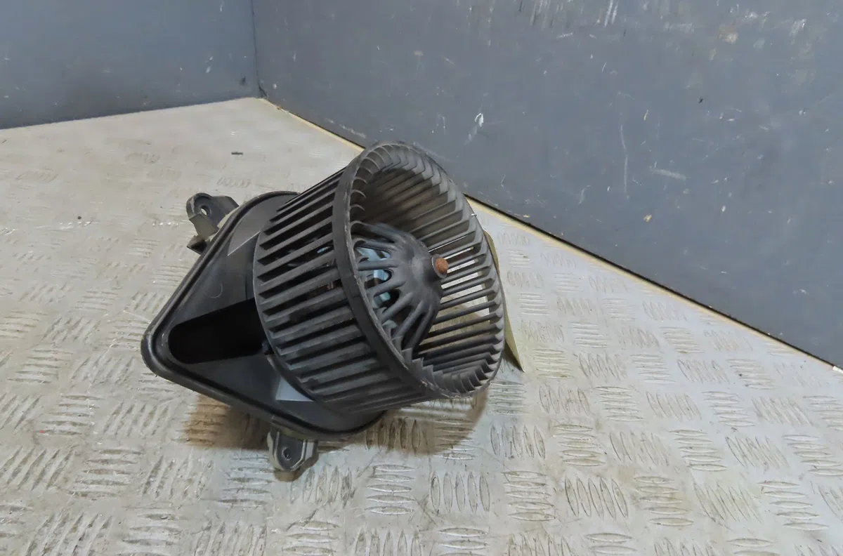 Ventilateur de chauffage Opel VIVARO A Fourgon (X83) 2.0 cdti (f7) (2006-2014) occasion