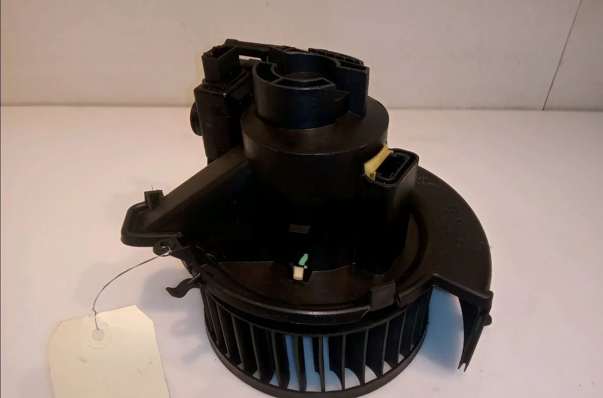 Ventilateur de chauffage Opel ZAFIRA A Monospace (T98) 2.2 dti 16v (f75) (2002-2005) 5 portes occasion