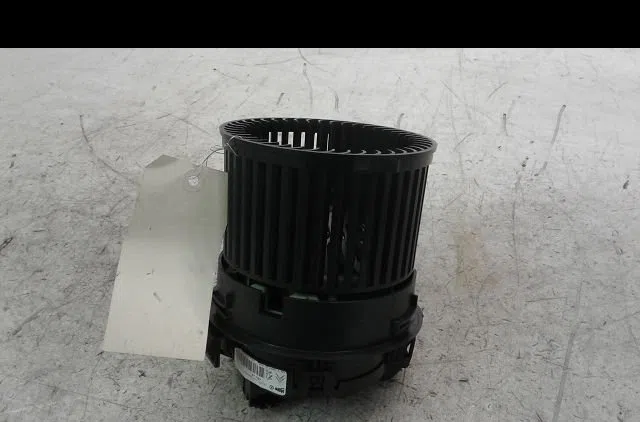 Ventilateur de chauffage Peugeot 208 I (CA_, CC_) 1.0 (2012) occasion