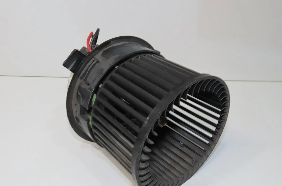 Ventilateur de chauffage Peugeot 208 I (CA_, CC_) 1.4 hdi (2012) 3 portes occasion