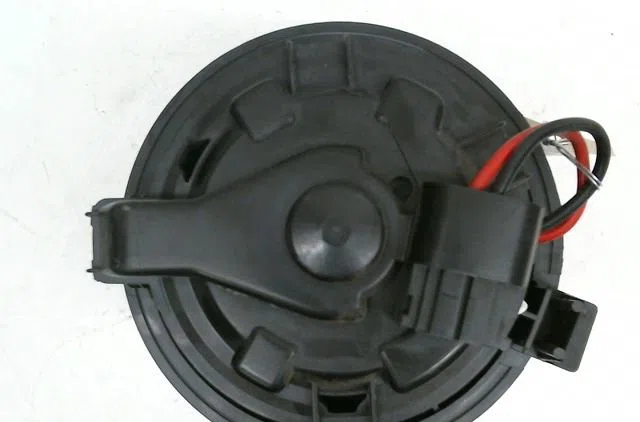 Ventilateur de chauffage Peugeot 208 I (CA_, CC_) 1.6 hdi - bluehdi 75 (2013) 5 portes occasion