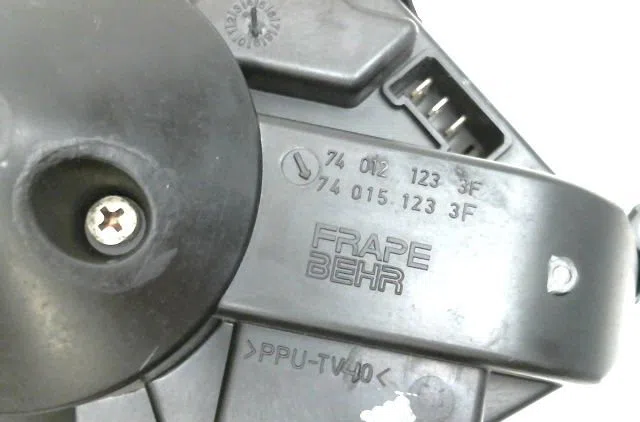 Ventilateur de chauffage Peugeot 306 3-5 portes (7A, 7C, N3, N5) 1.9 d (1994-2001) occasion