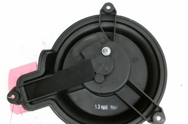 Ventilateur de chauffage Peugeot 306 3-5 portes (7A, 7C, N3, N5) 1.9 d (1994-2001) occasion