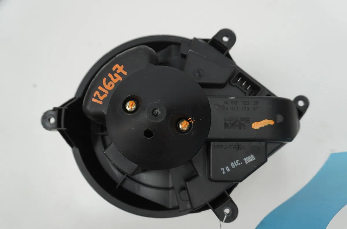 Ventilateur de chauffage Peugeot 306 Break (7E, N3, N5) 1.8 16v (1997-2002) occasion