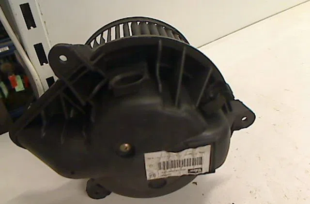 Ventilateur de chauffage PEUGEOT 406 2000 occasion