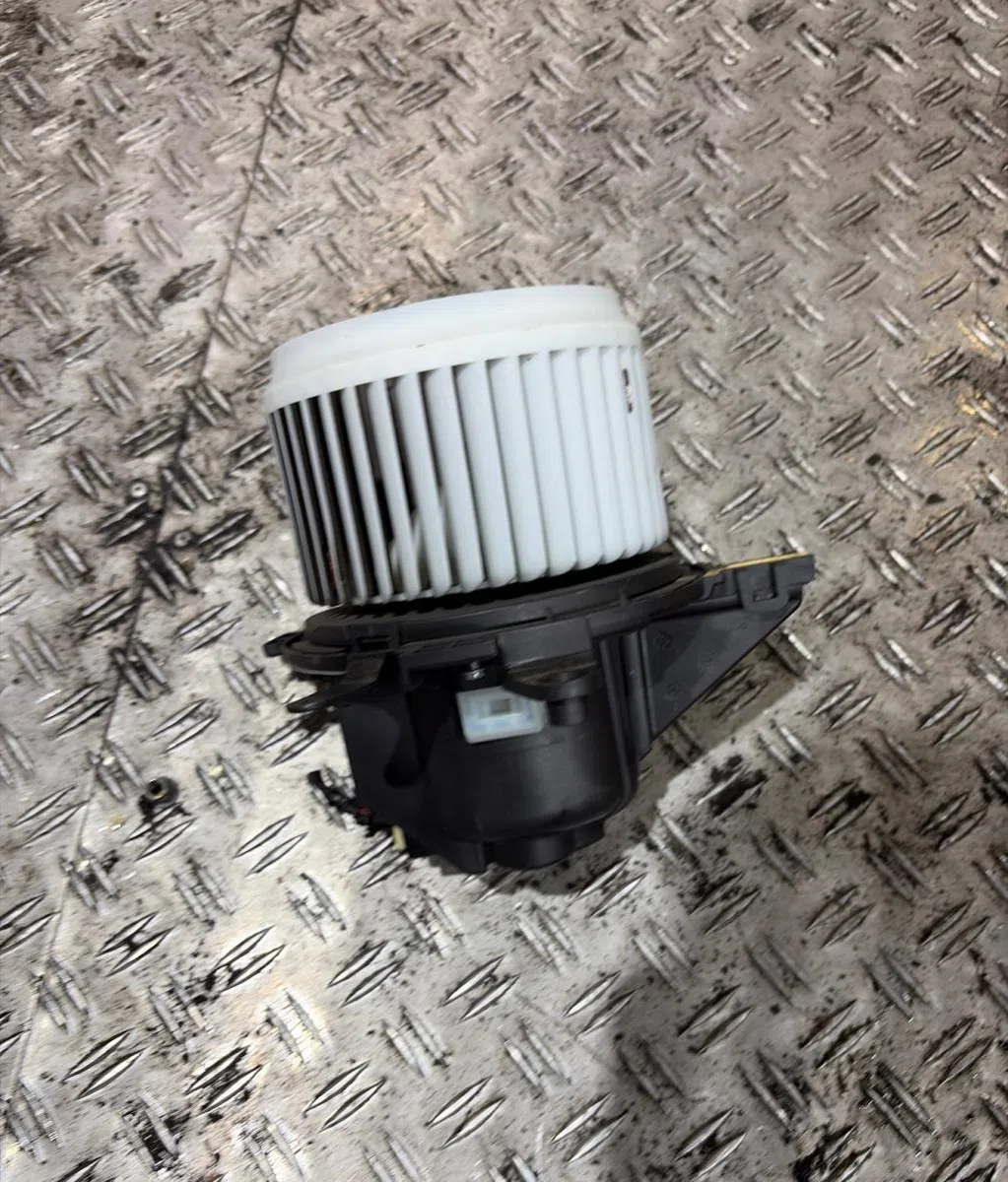 Ventilateur de chauffage PEUGEOT EXPERT 3 PHASE 1 occasion
